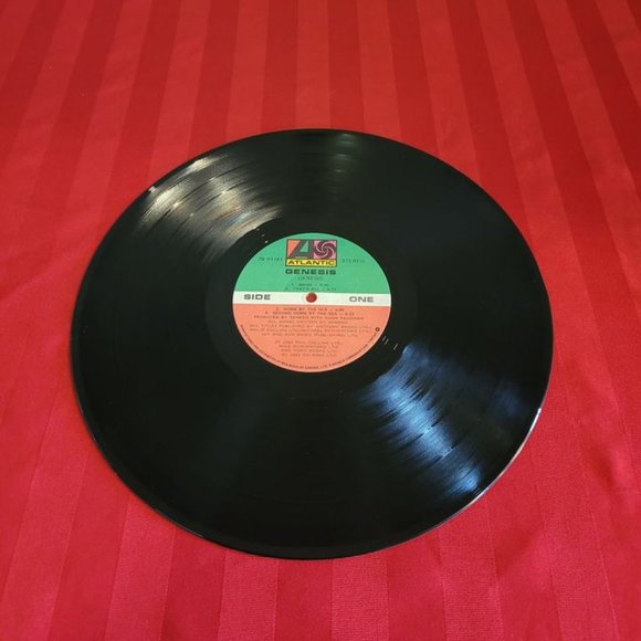 VINTAGE 1983, GENESIS, GENESIS L.P.!!! - Picture 3 of 7